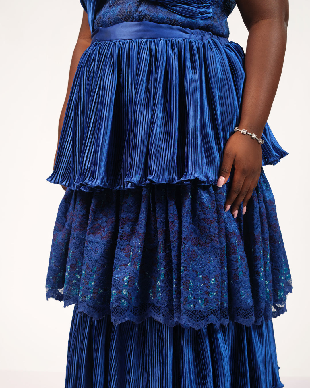 ZAiNAB TWO PIECE (PRE-ORDER) – DH By DH